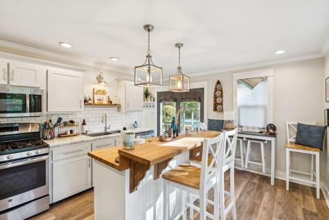 12 Harbor Heights Harpswell ME 04079