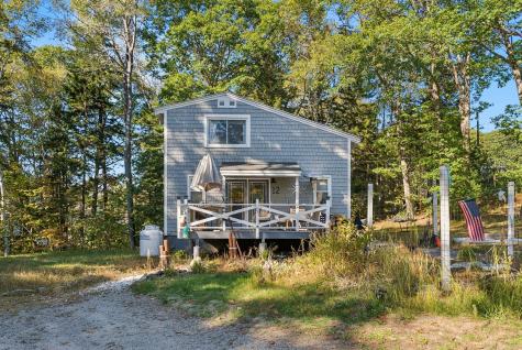 12 Harbor Heights Harpswell ME 04079