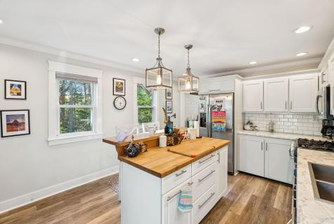 12 Harbor Heights Harpswell ME 04079