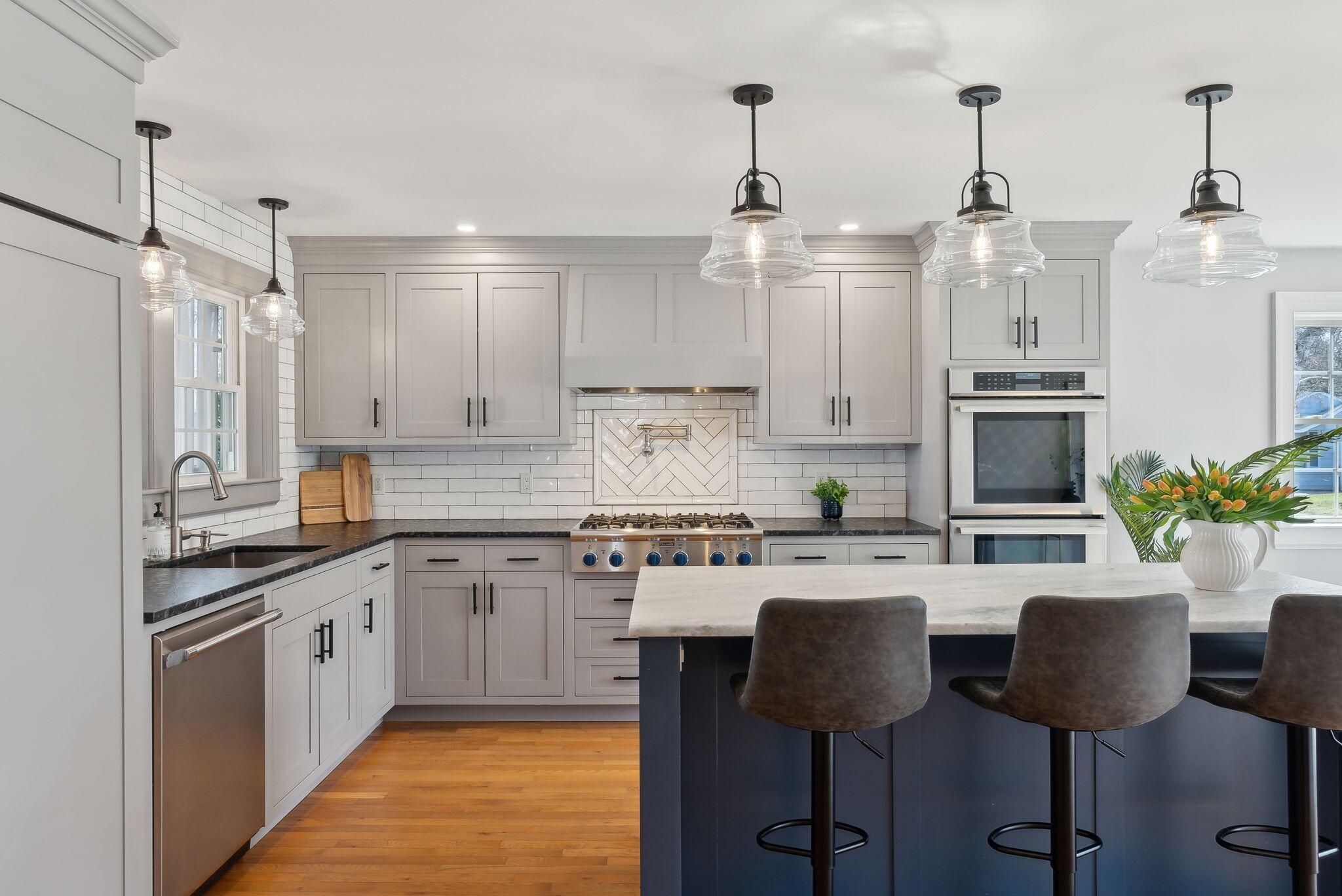 11 Cheverus Road Cape Elizabeth ME 04107