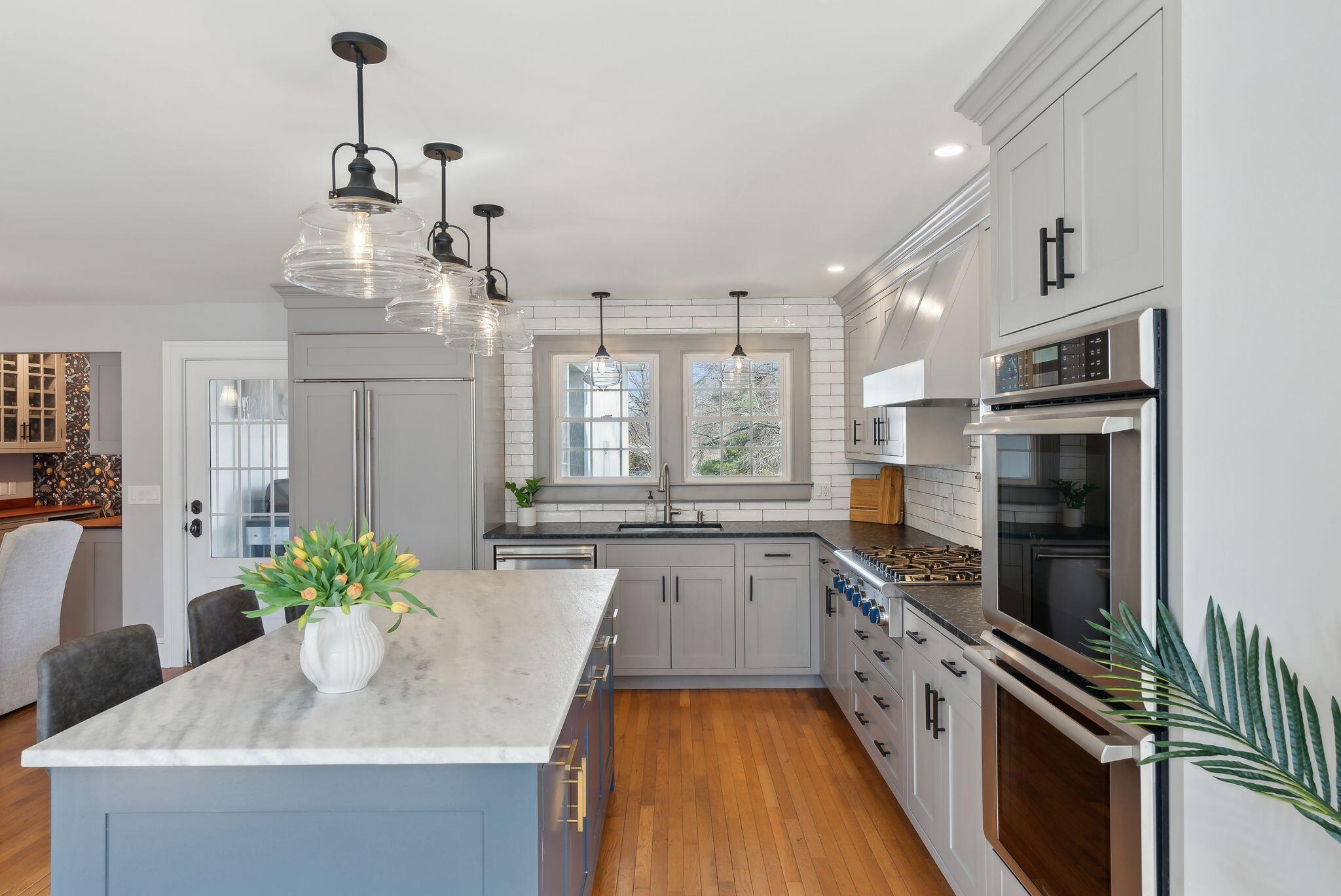 11 Cheverus Road Cape Elizabeth ME 04107