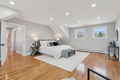 11 Cheverus Road Cape Elizabeth ME 04107