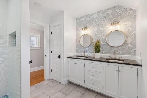 11 Cheverus Road Cape Elizabeth ME 04107