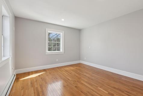 11 Cheverus Road Cape Elizabeth ME 04107