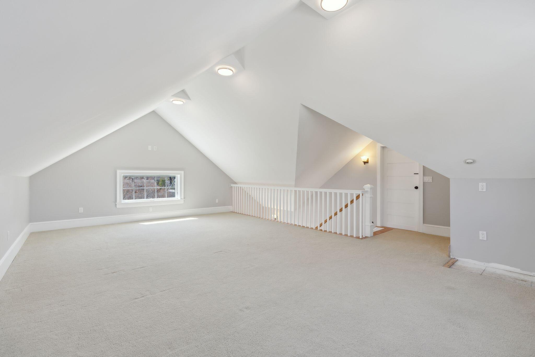 11 Cheverus Road Cape Elizabeth ME 04107