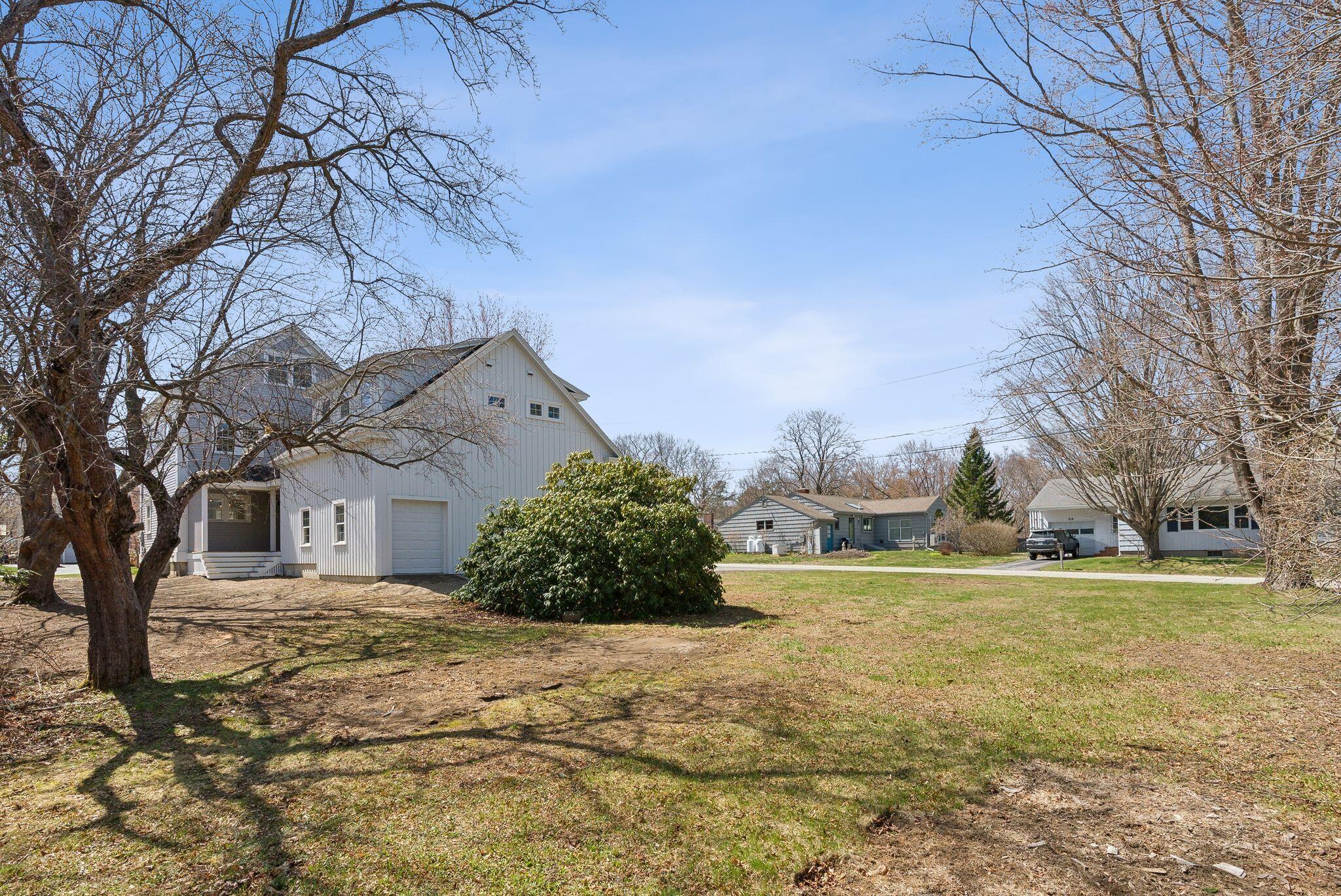 11 Cheverus Road Cape Elizabeth ME 04107