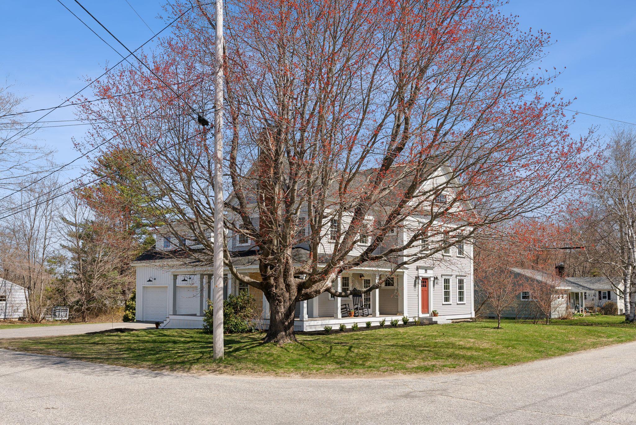 11 Cheverus Road Cape Elizabeth ME 04107