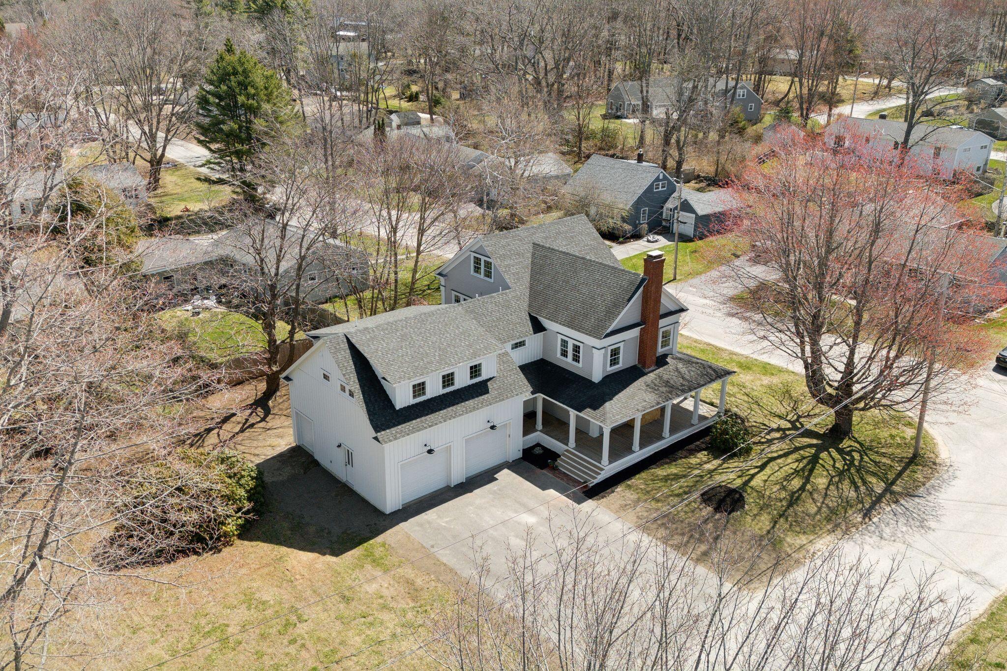 11 Cheverus Road Cape Elizabeth ME 04107