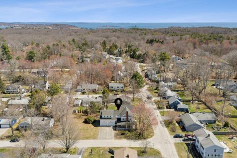 11 Cheverus Road Cape Elizabeth ME 04107