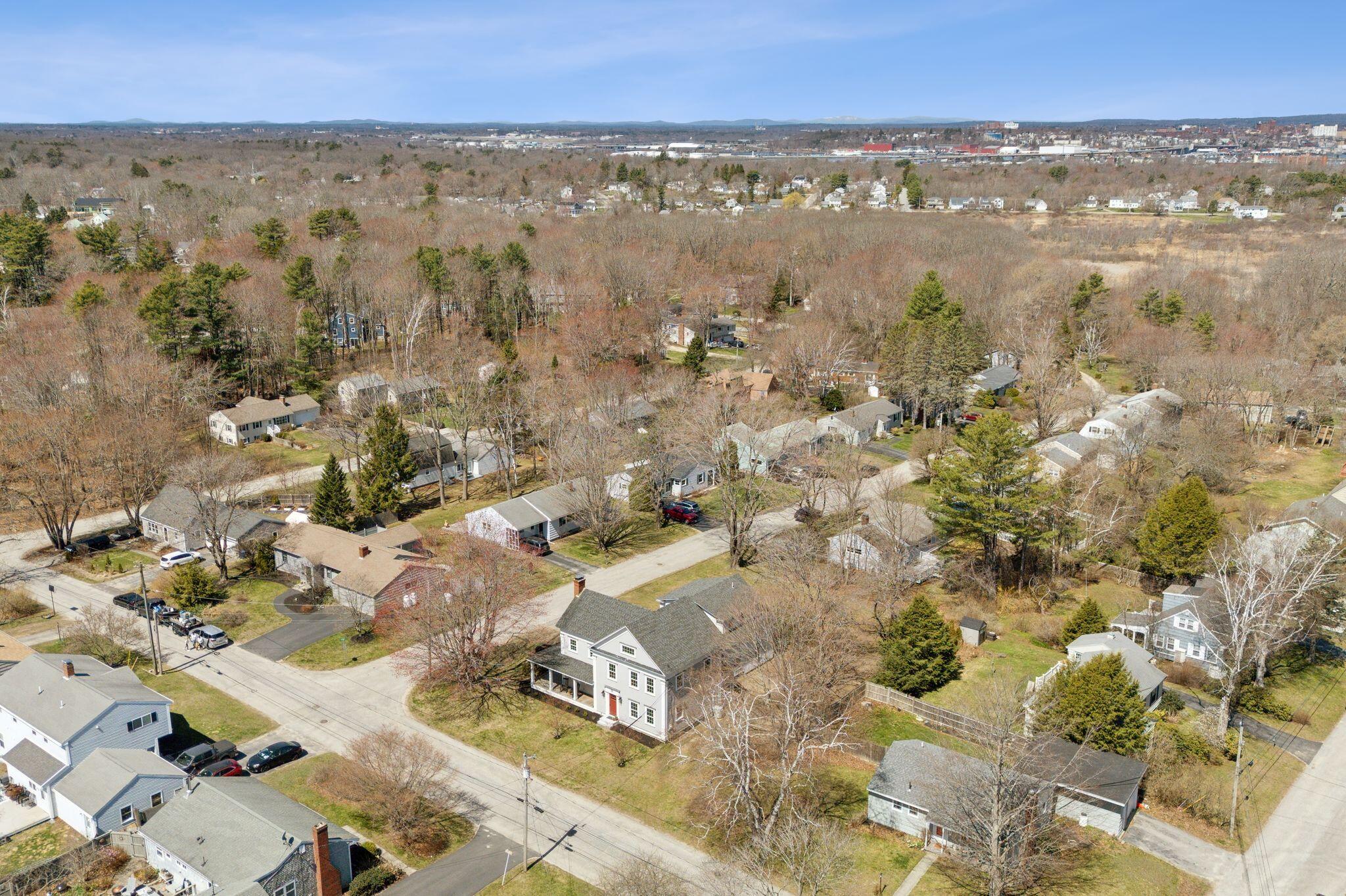 11 Cheverus Road Cape Elizabeth ME 04107