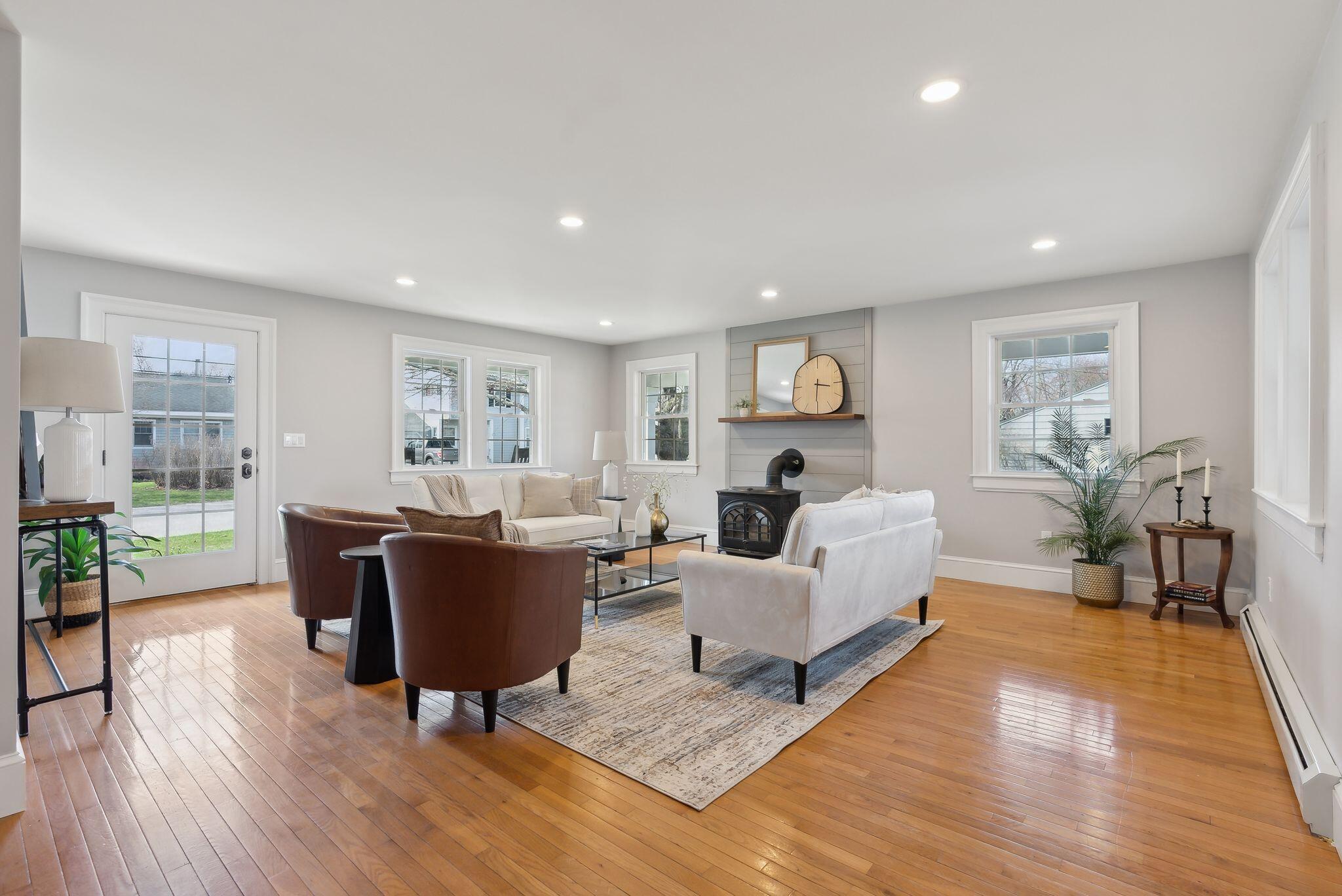 11 Cheverus Road Cape Elizabeth ME 04107