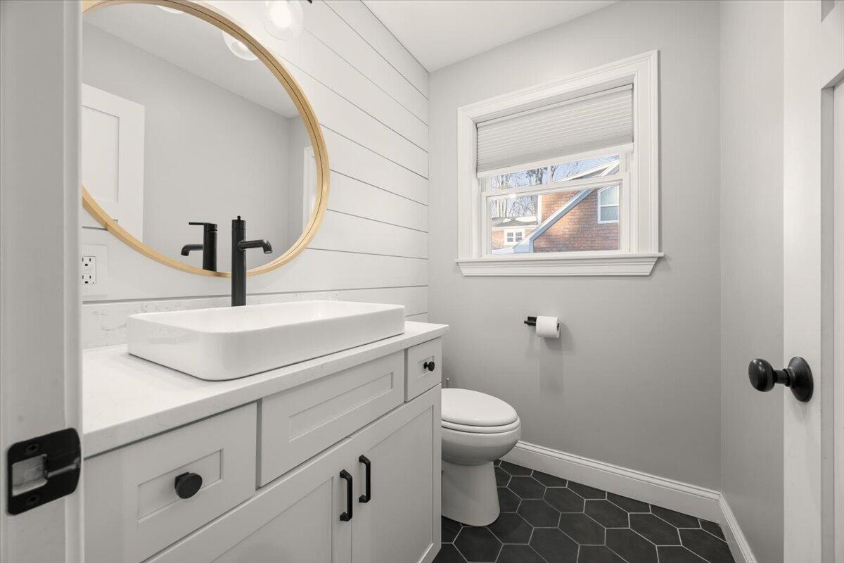 124 Brook Road Falmouth ME 04105