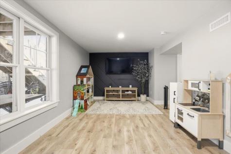 124 Brook Road Falmouth ME 04105