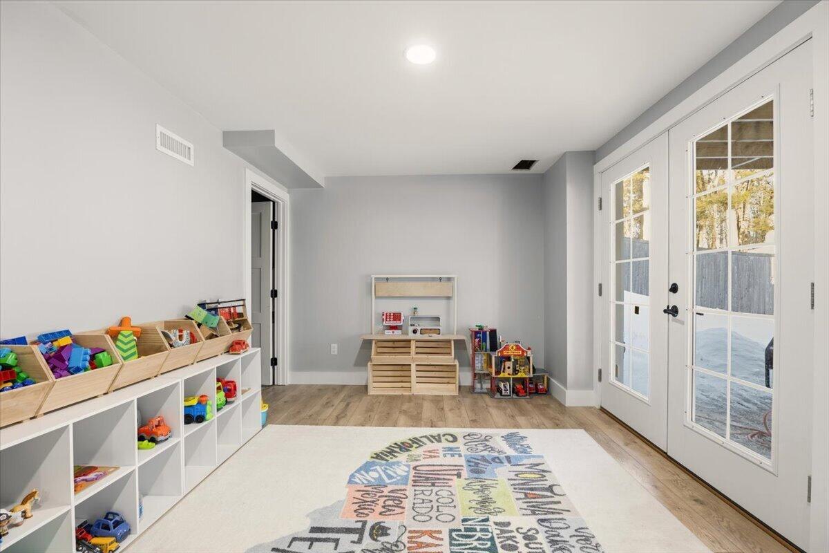 124 Brook Road Falmouth ME 04105