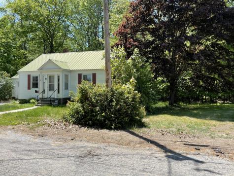 19 Nevers Avenue Norway ME 04268