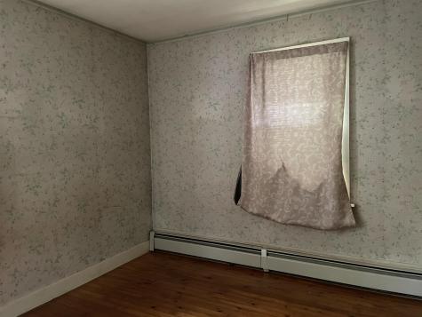 19 Nevers Avenue Norway ME 04268