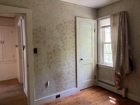 19 Nevers Avenue Norway ME 04268