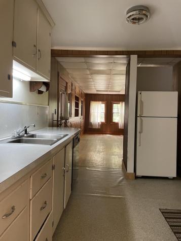 19 Nevers Avenue Norway ME 04268