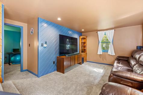 52 Perimeter Avenue Standish ME 04084