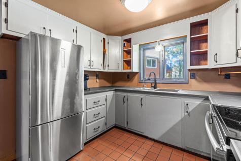 52 Perimeter Avenue Standish ME 04084