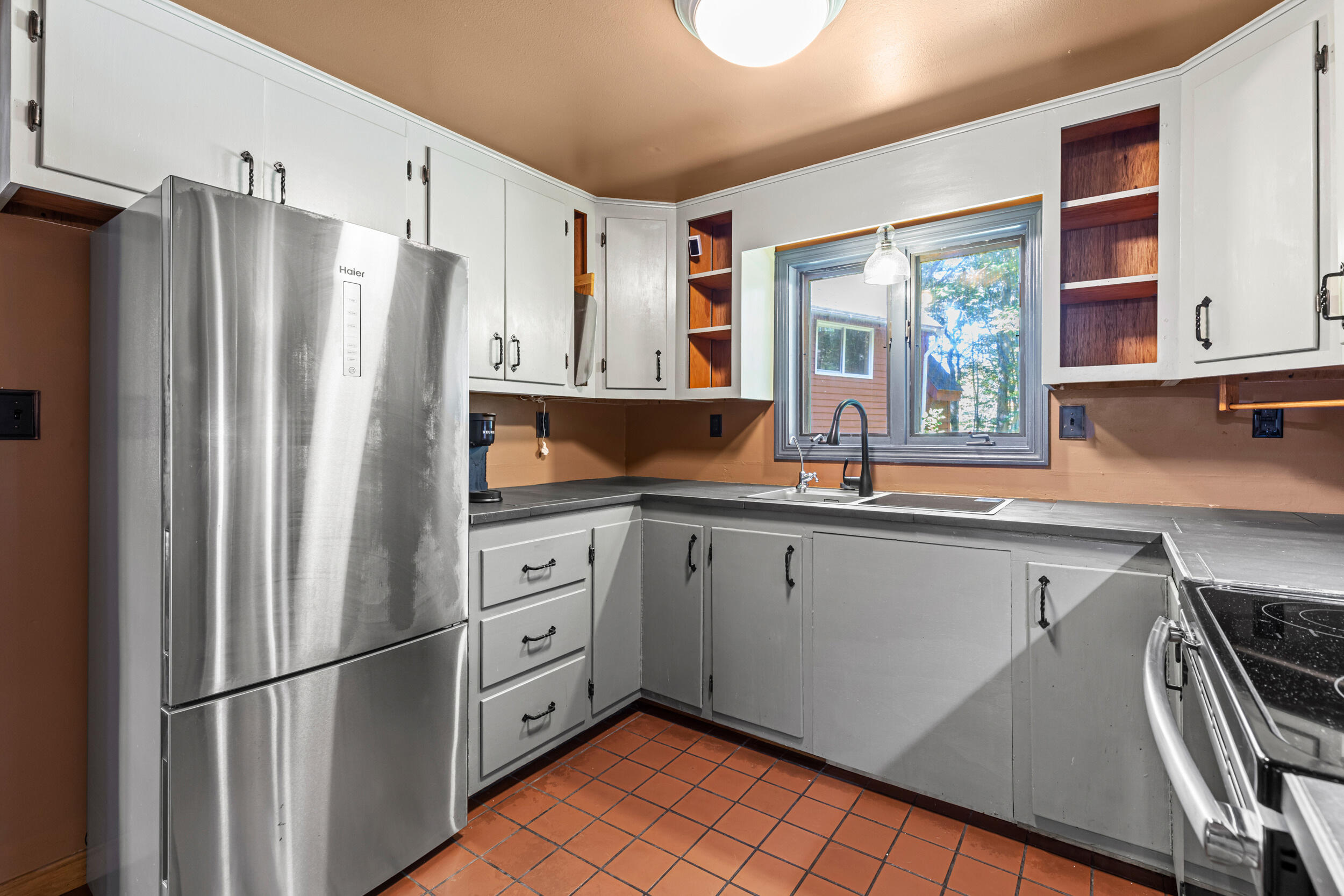 52 Perimeter Avenue Standish ME 04084