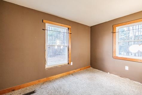 29 Dillon Road Harrison ME 04040