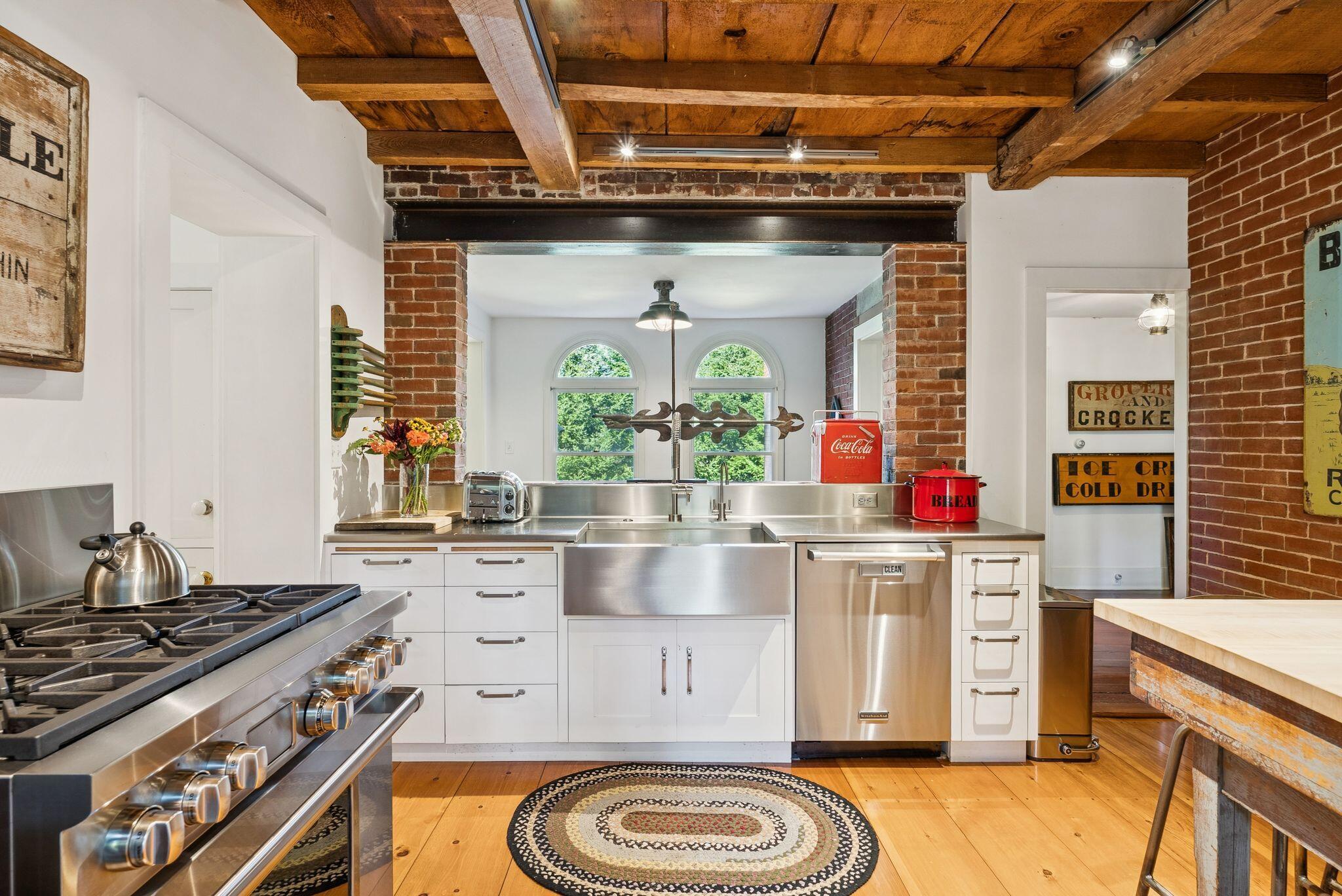 51 Pleasant Street Yarmouth ME 04096