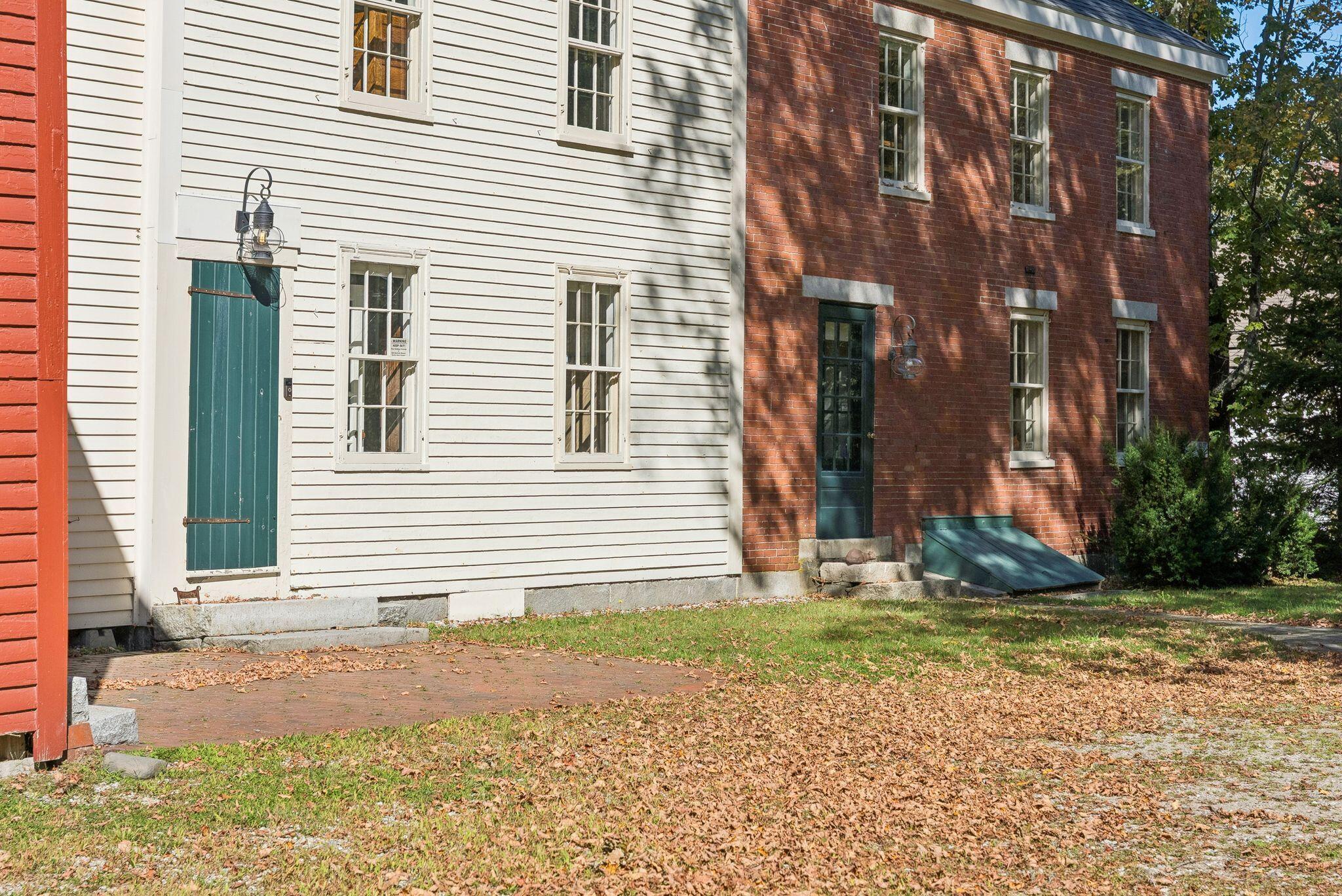 51 Pleasant Street Yarmouth ME 04096