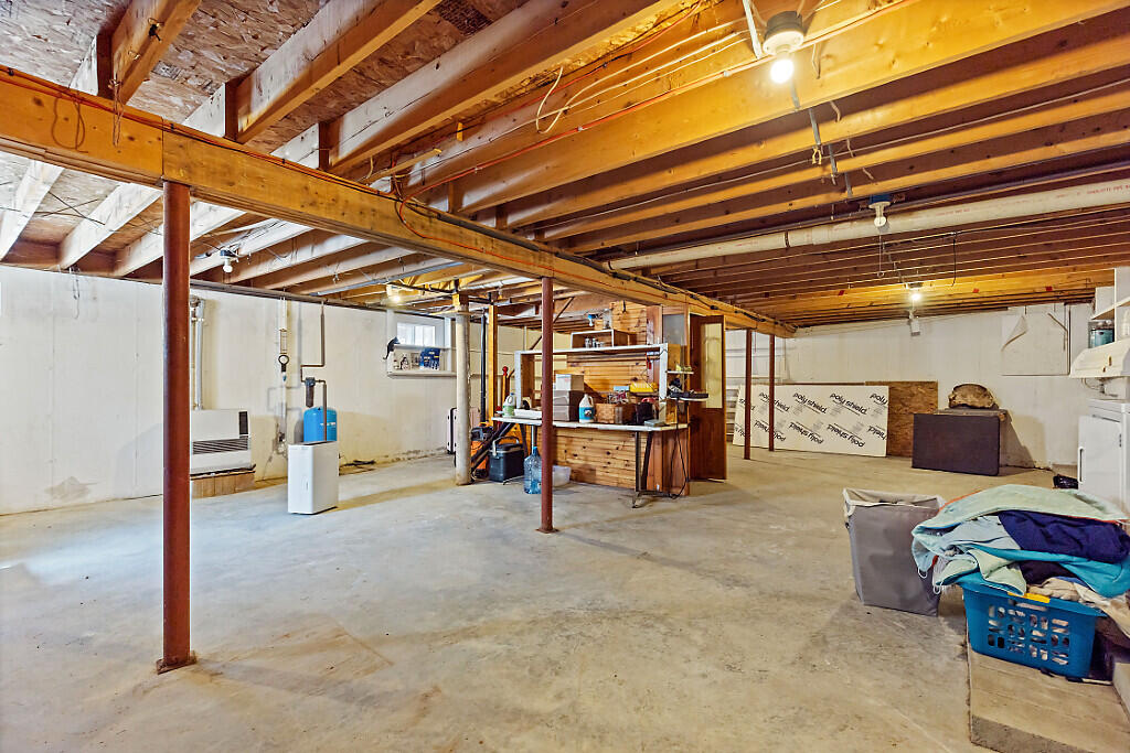 67 Cedar Lane Pittston ME 04345
