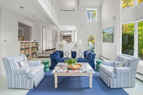 2 Manor Way Cape Elizabeth ME 04107