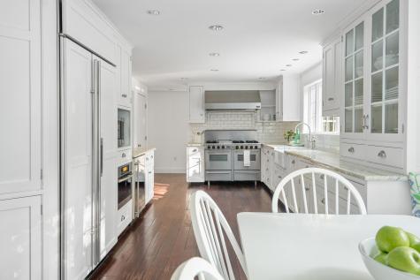 2 Manor Way Cape Elizabeth ME 04107