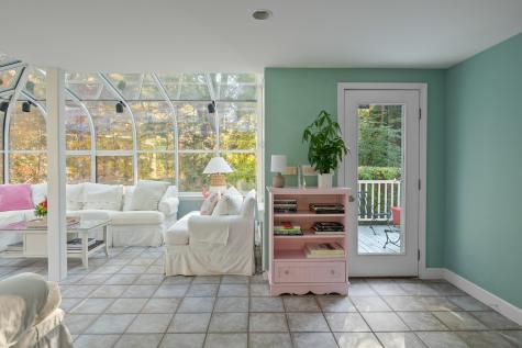 2 Manor Way Cape Elizabeth ME 04107