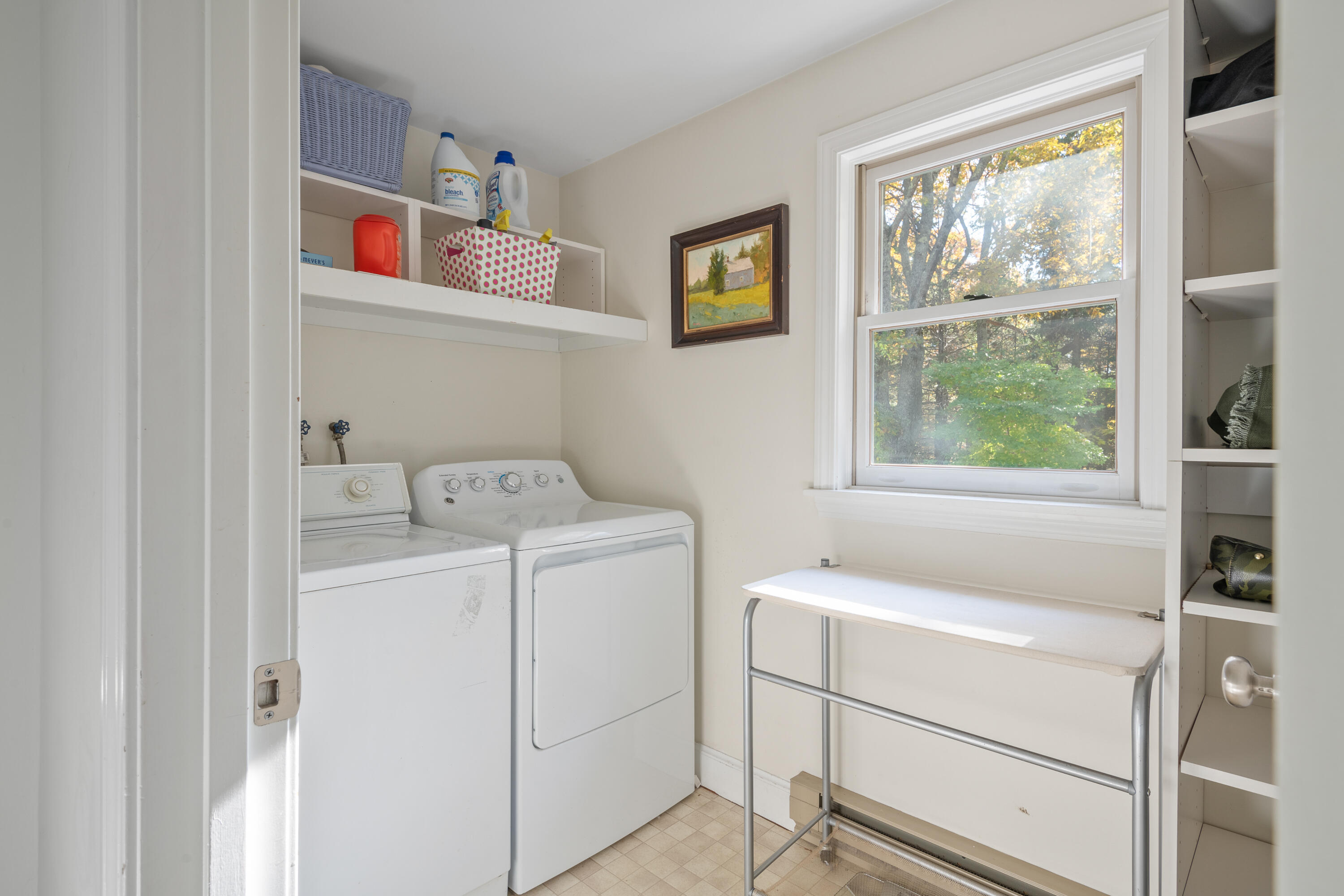 2 Manor Way Cape Elizabeth ME 04107