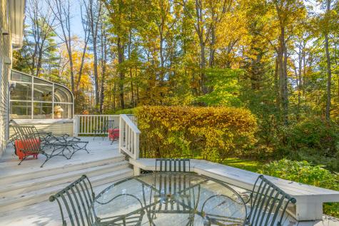 2 Manor Way Cape Elizabeth ME 04107