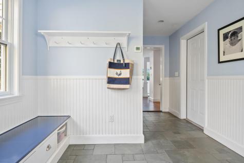 2 Manor Way Cape Elizabeth ME 04107