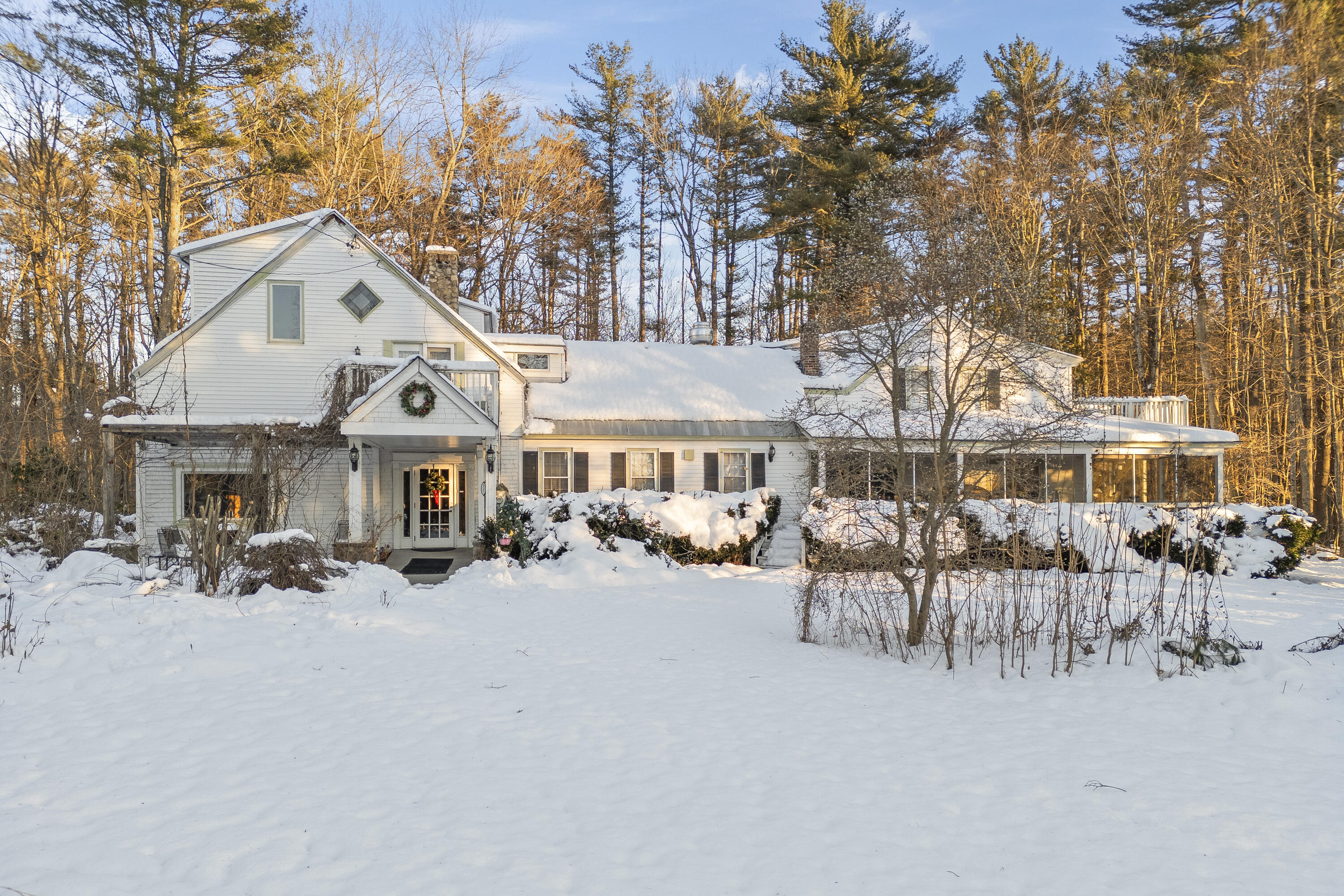 9 Dry Point Drive Rome ME 04963