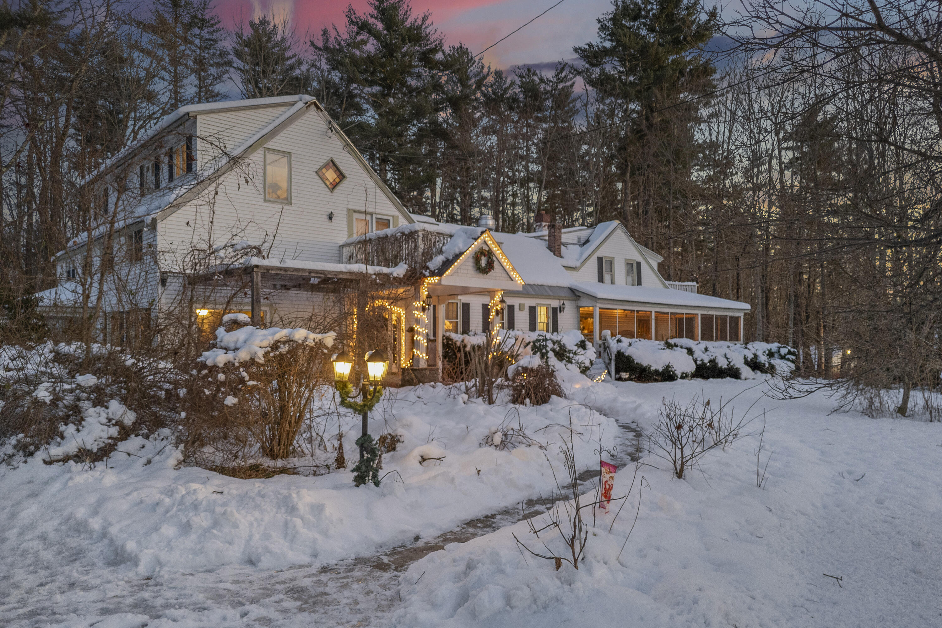 9 Dry Point Drive Rome ME 04963