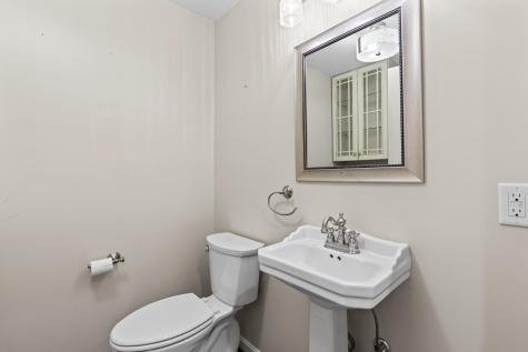 8 Summer Way Cumberland ME 04021