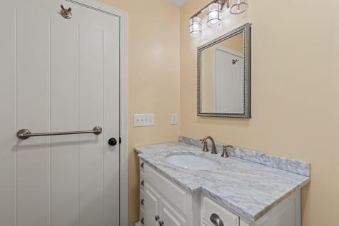 8 Summer Way Cumberland ME 04021