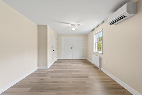 8 Summer Way Cumberland ME 04021