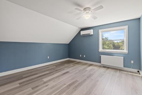 8 Summer Way Cumberland ME 04021