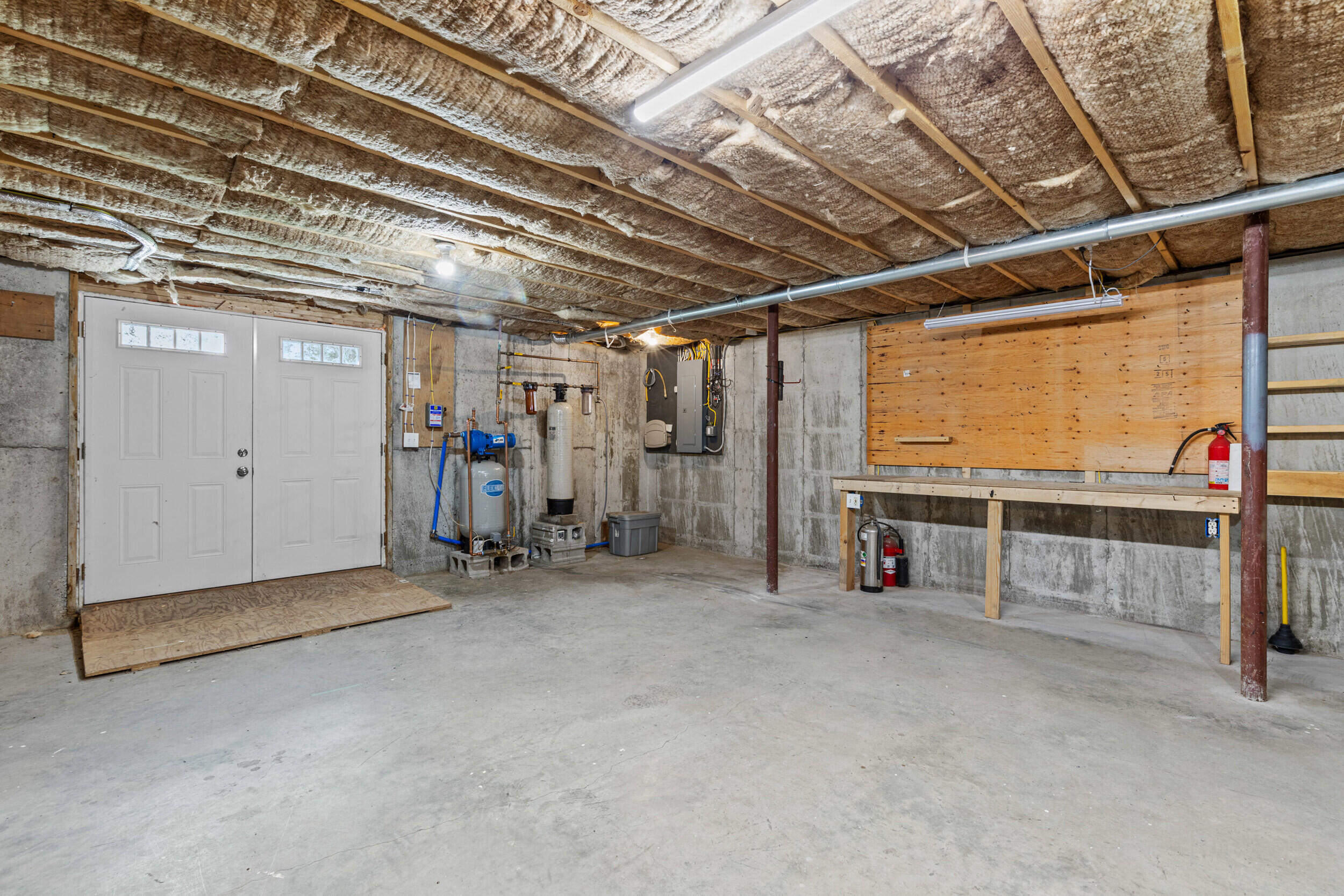 8 Summer Way Cumberland ME 04021