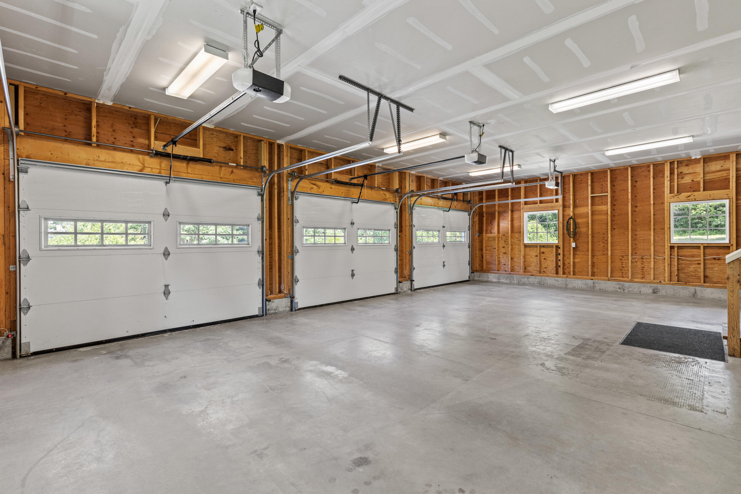 8 Summer Way Cumberland ME 04021