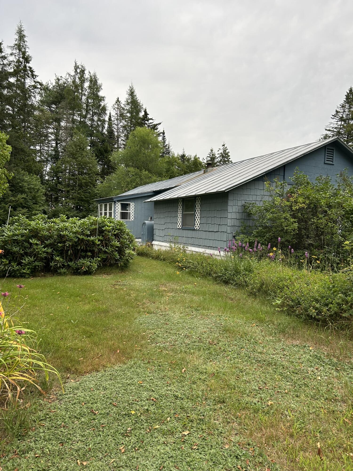 5,10,11 Country Lane Kingfield ME 04947