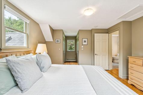 131 Oakhurst Road Cape Elizabeth ME 04107