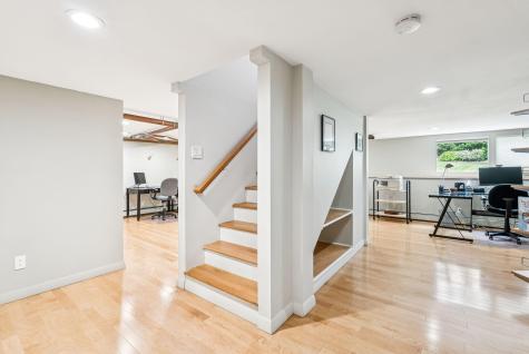 131 Oakhurst Road Cape Elizabeth ME 04107