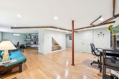 131 Oakhurst Road Cape Elizabeth ME 04107