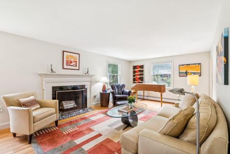 131 Oakhurst Road Cape Elizabeth ME 04107