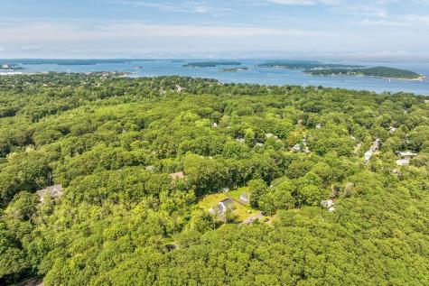 131 Oakhurst Road Cape Elizabeth ME 04107