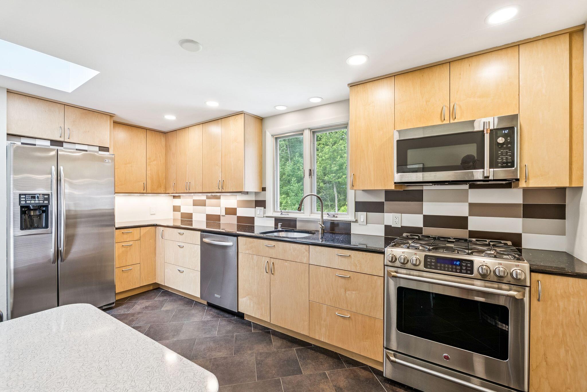 131 Oakhurst Road Cape Elizabeth ME 04107